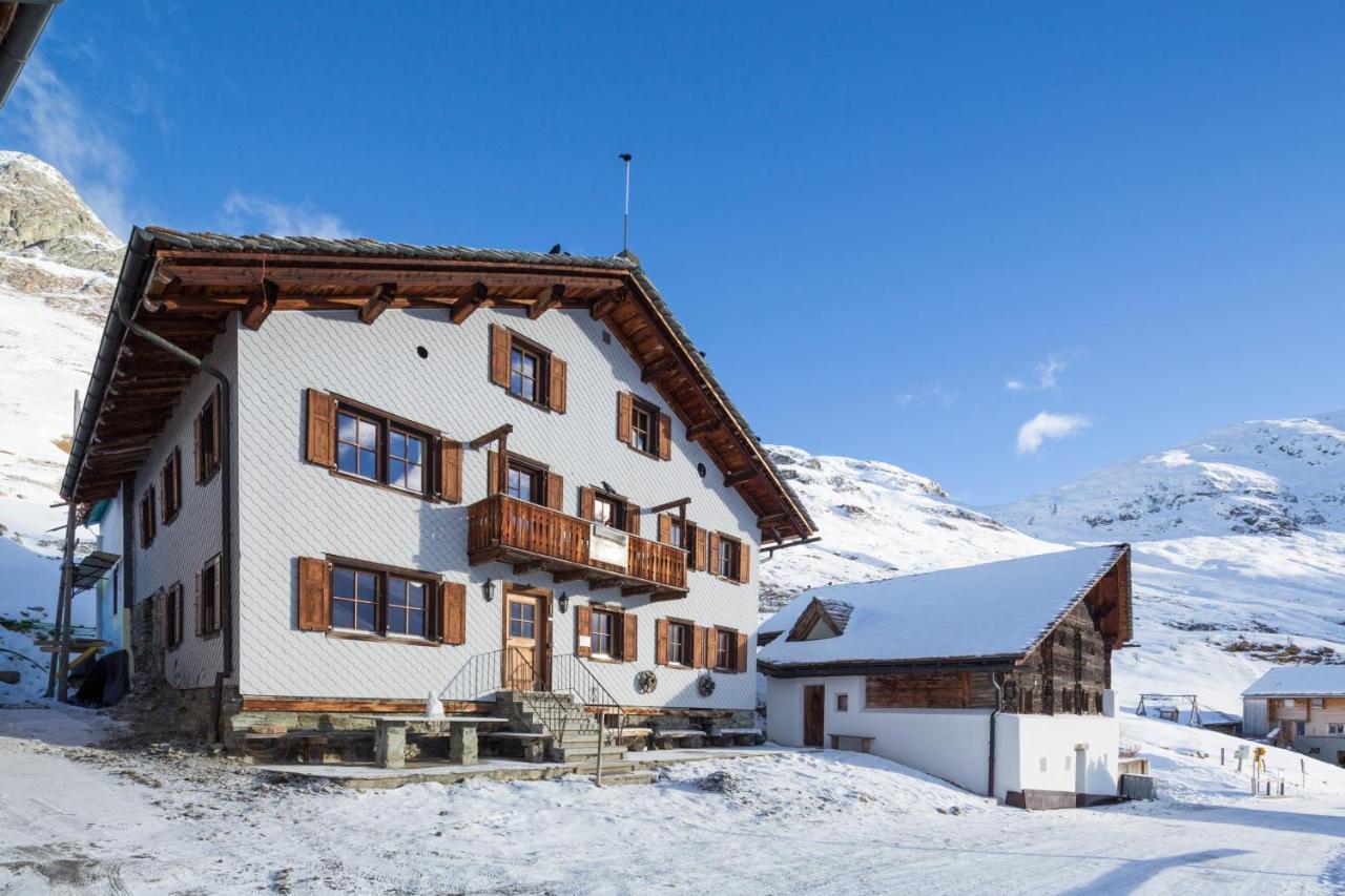 Gasthaus Alpenrose Juf Exterior foto